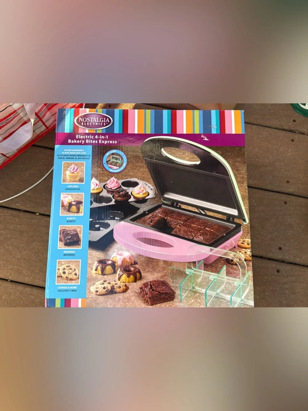 Nostalgia Electric 4-in-1 Bakery Bites Express – Pink